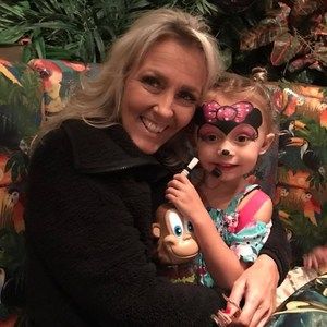 Meet your Posher, Cynthia